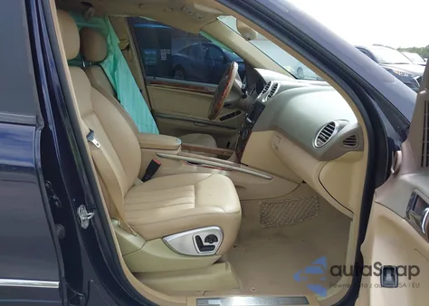 2008 Mercedes-Benz Ml 550 4Matic z USA, uszkodzony, nr VIN 4JGBB72EX8A360057